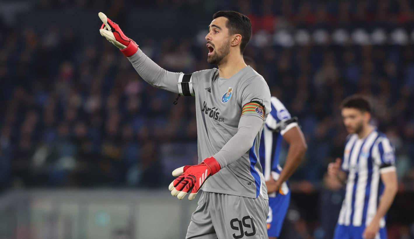 一直以其出 一直以其出