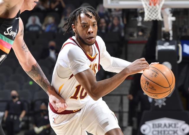 通过法律手 通过法律手